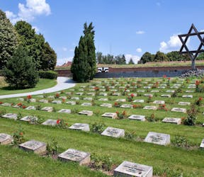 Half-day Trip from Prague to Terezín Memorial with Admissions